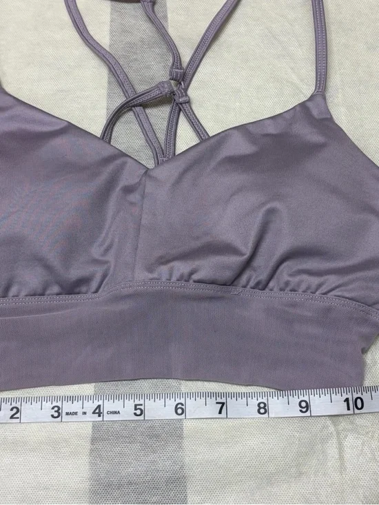 ALO Yoga Lavish Sports Bra in light purple. With removable pads. Size SMALL. - Picture 3 of 10